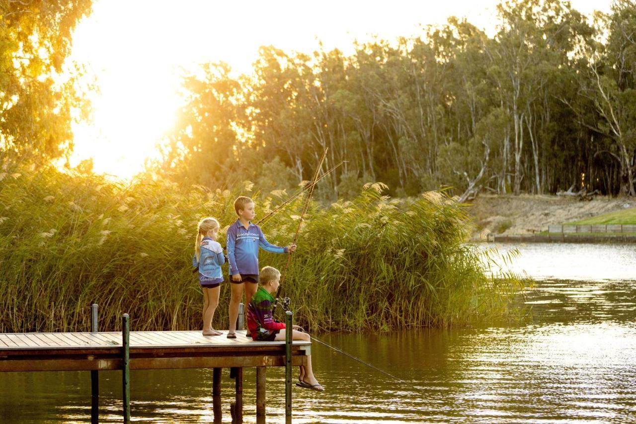 Big4 Deniliquin Holiday Park Esterno foto