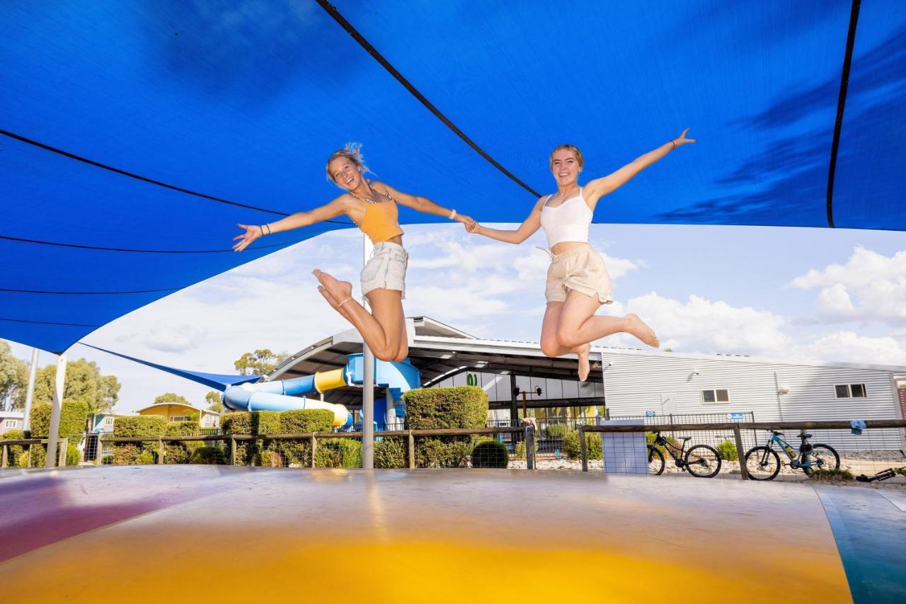 Big4 Deniliquin Holiday Park Esterno foto