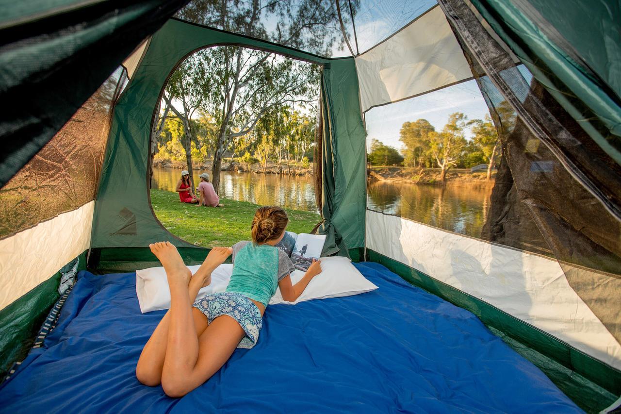 Big4 Deniliquin Holiday Park Esterno foto